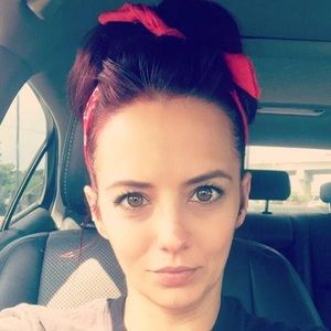 Meet your Posher, Angela